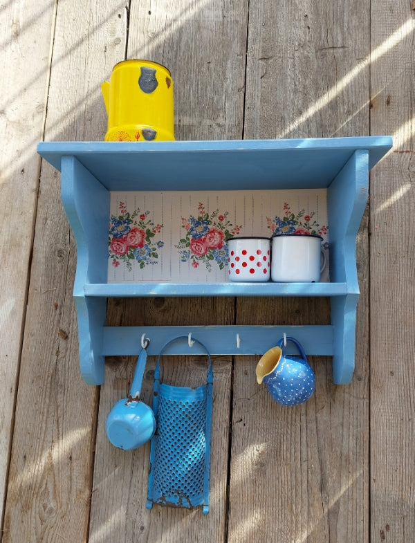 Wandregal Landhaus Blau Blumen – Cottage Point
